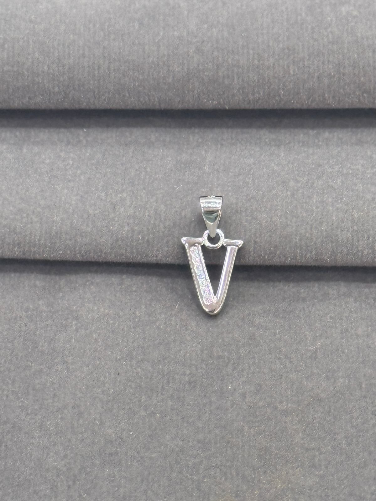 92.5 Elegant Silver Alphabet “V” Pendant